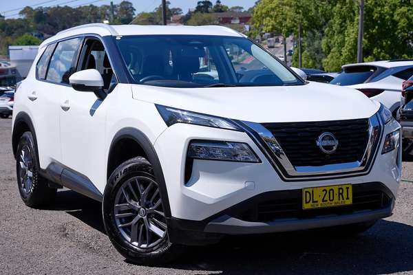 2024 Nissan X-TRAIL ST T33