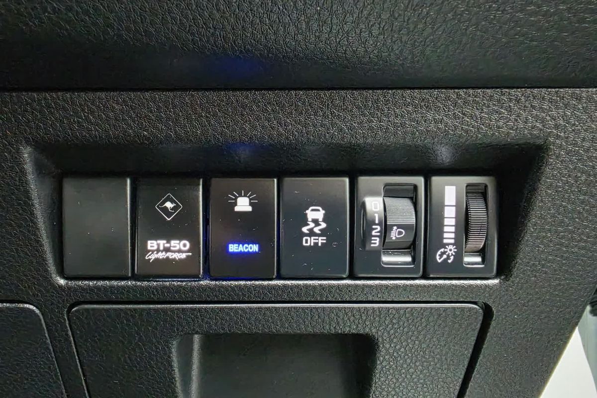 2022 Mazda BT-50 XT TF 4X4 image 38