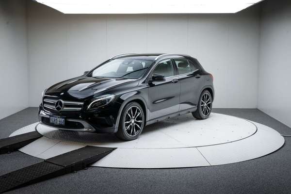 2015 Mercedes-Benz GLA-Class GLA250 X156