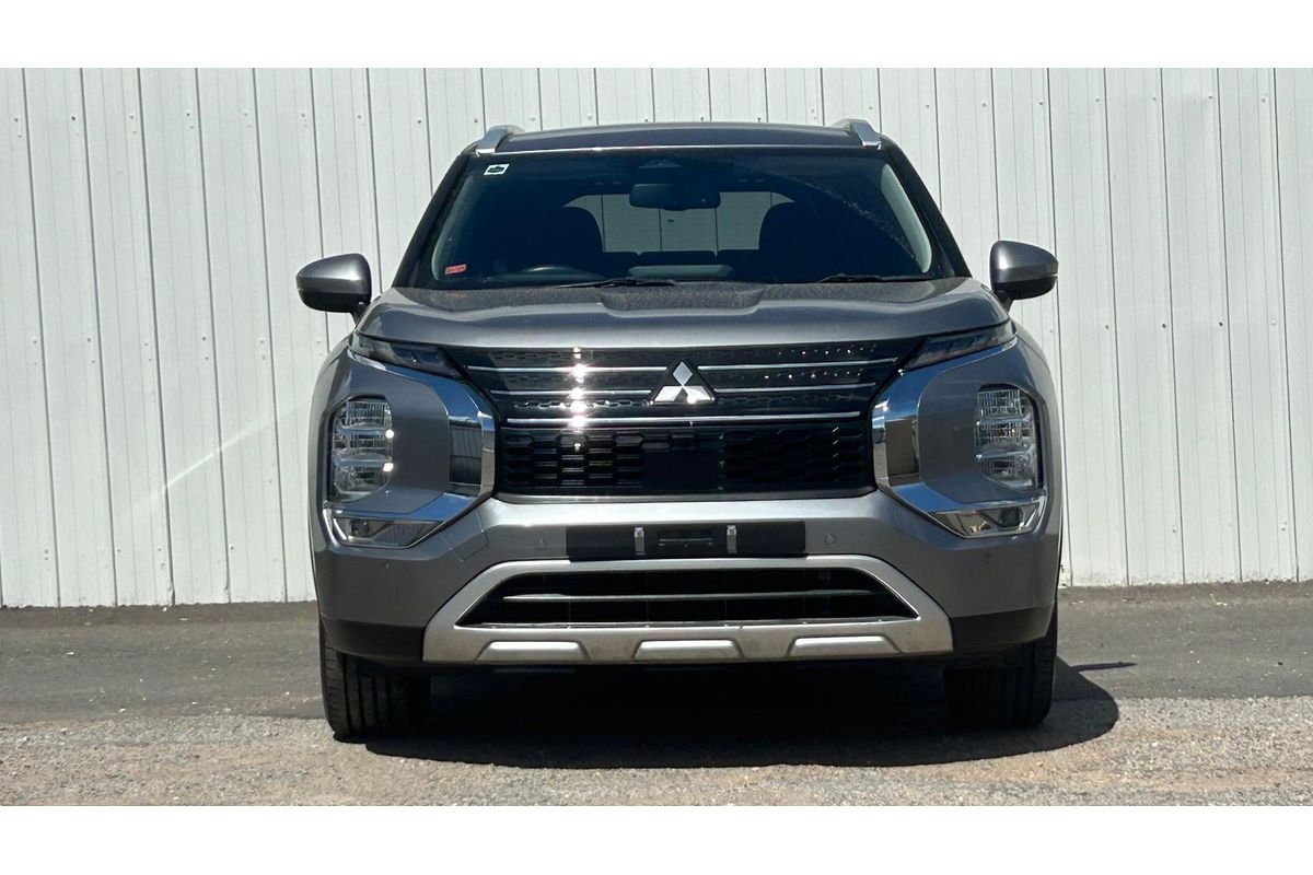 2022 Mitsubishi Outlander LS ZM