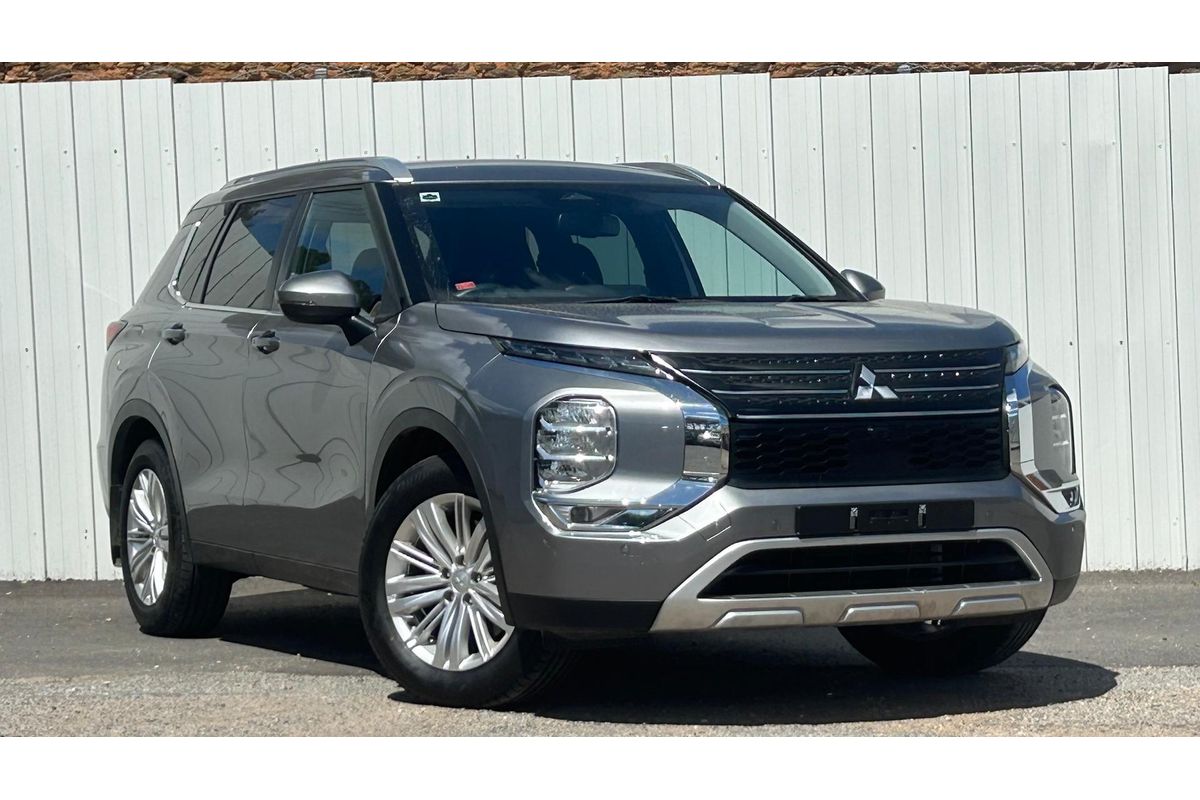 2022 Mitsubishi Outlander LS ZM