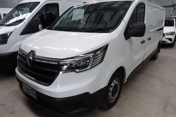 2023 Renault Trafic Pro X82 LWB Low Roof