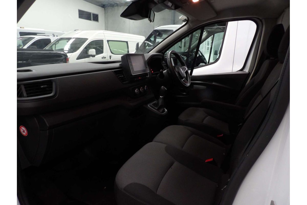 2023 Renault Trafic Pro X82 LWB Low Roof image 12