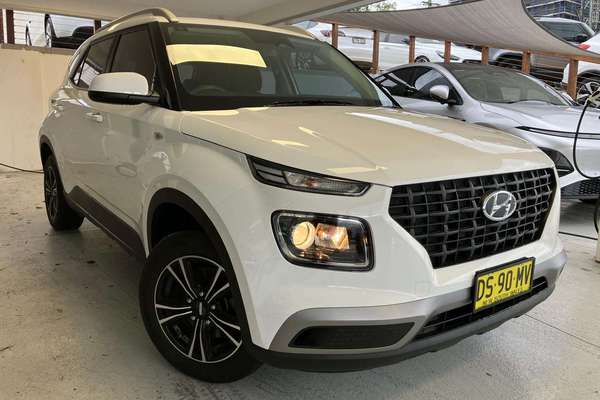 2024 Hyundai Venue Elite QX.V5