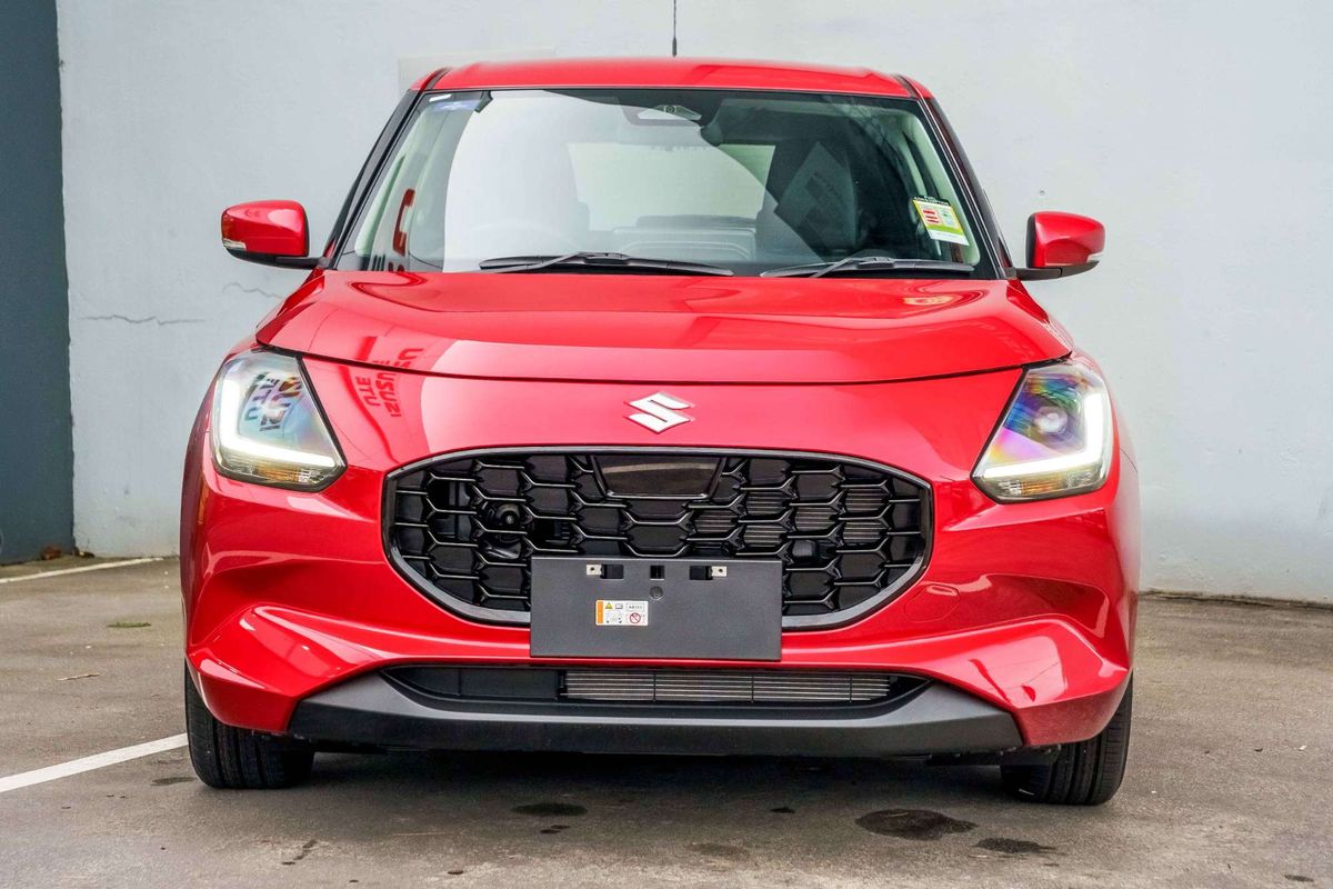 2026 Suzuki Swift Hybrid GLX UZ