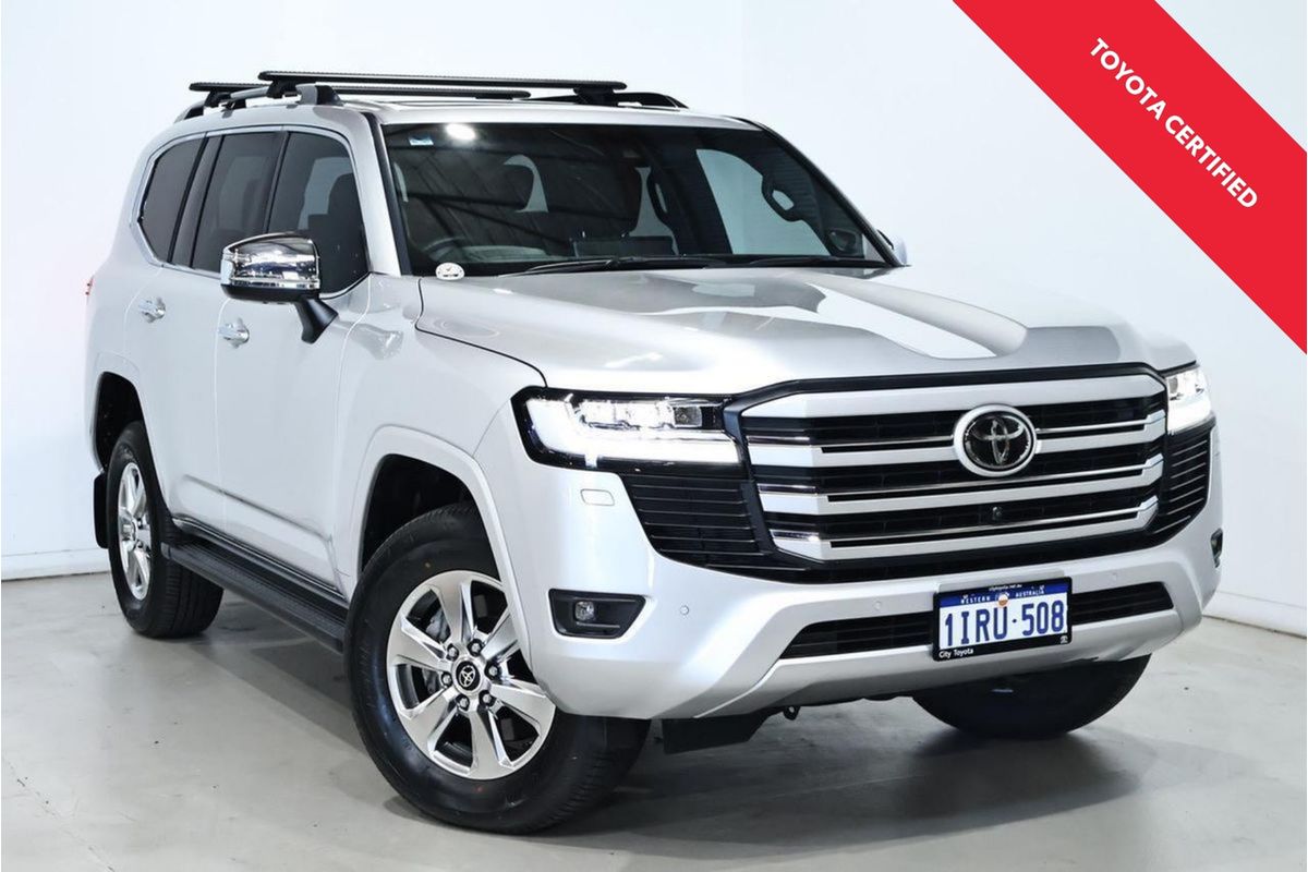 2023 Toyota Landcruiser Sahara FJA300R