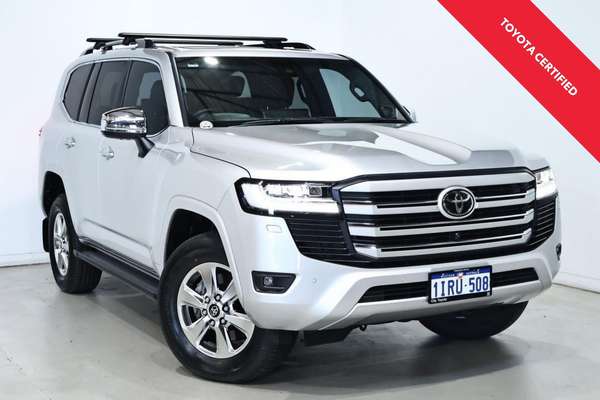 2023 Toyota Landcruiser Sahara FJA300R