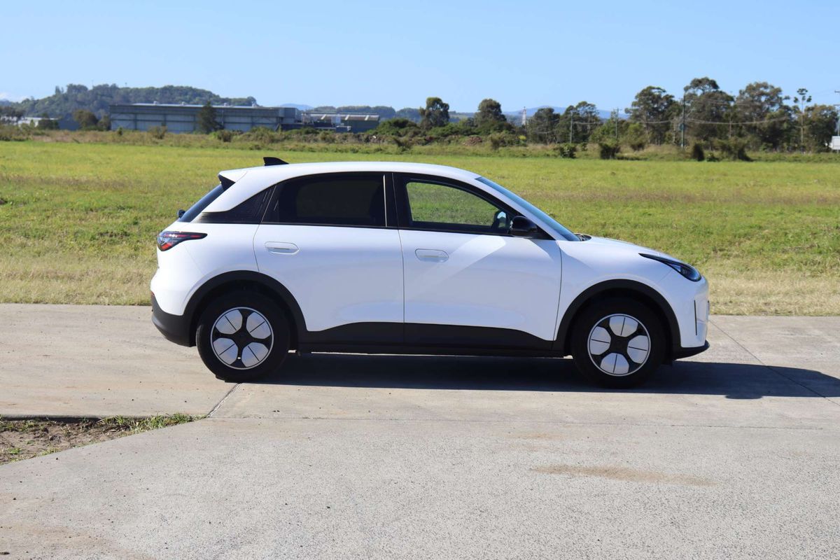 2026 Geely EX2 Complete E22H