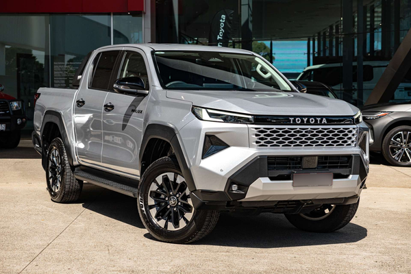 2026 Toyota Hilux SR5 GUN226R 4X4