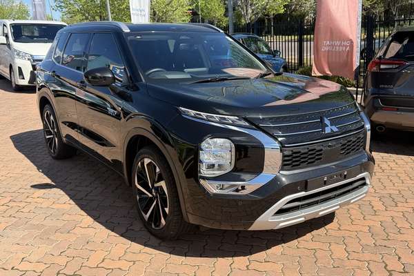 2024 Mitsubishi Outlander PHEV Exceed ZM