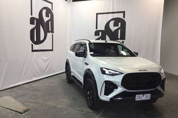 2025 Isuzu MU-X X-TERRAIN