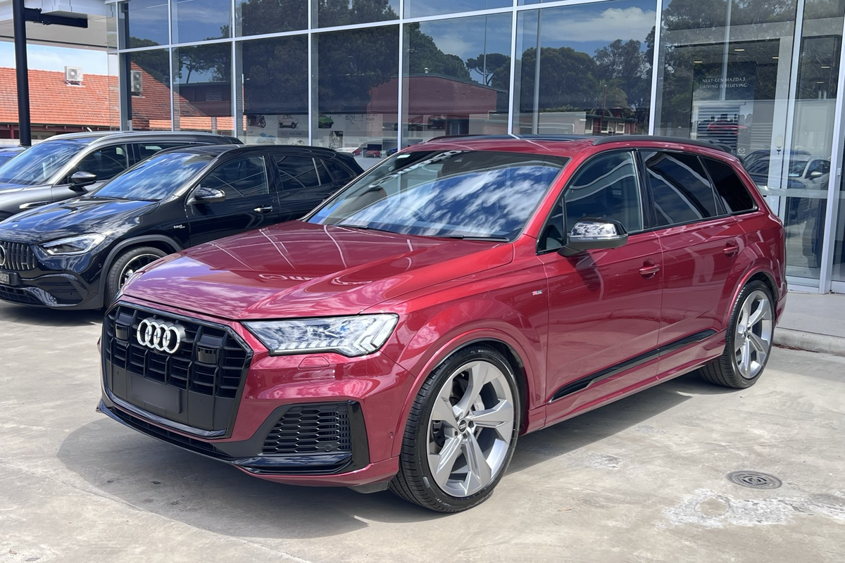 2023 Audi Q7 55 TFSI S line 4M