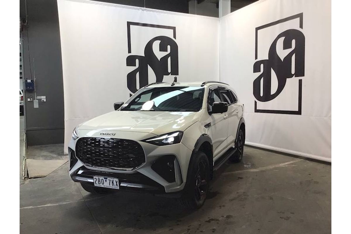 2025 Isuzu MU-X X-TERRAIN