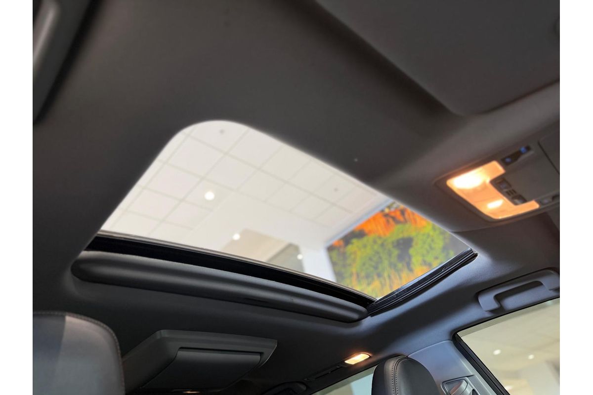 2015 Toyota Kluger Grande GSU50R