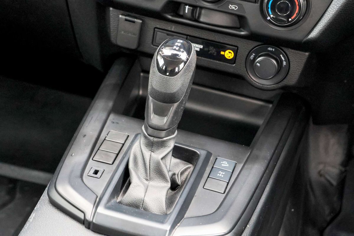 2023 Isuzu D-MAX SX 4X4 image 18