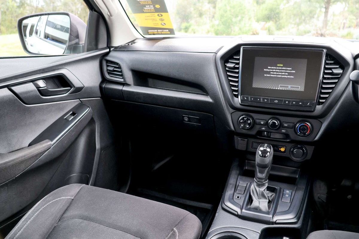 2023 Isuzu D-MAX SX 4X4 image 20