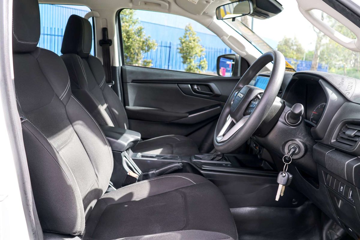 2023 Isuzu D-MAX SX 4X4 image 29