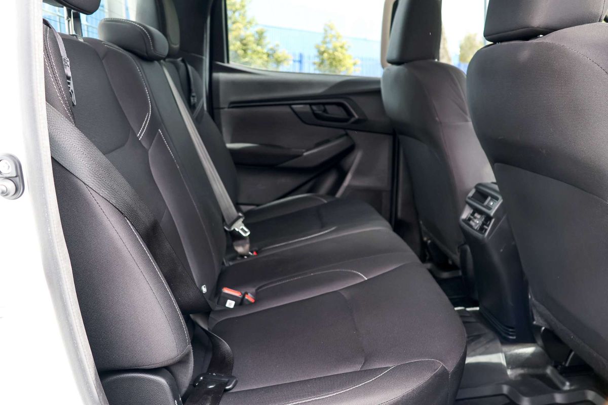 2023 Isuzu D-MAX SX 4X4 image 30