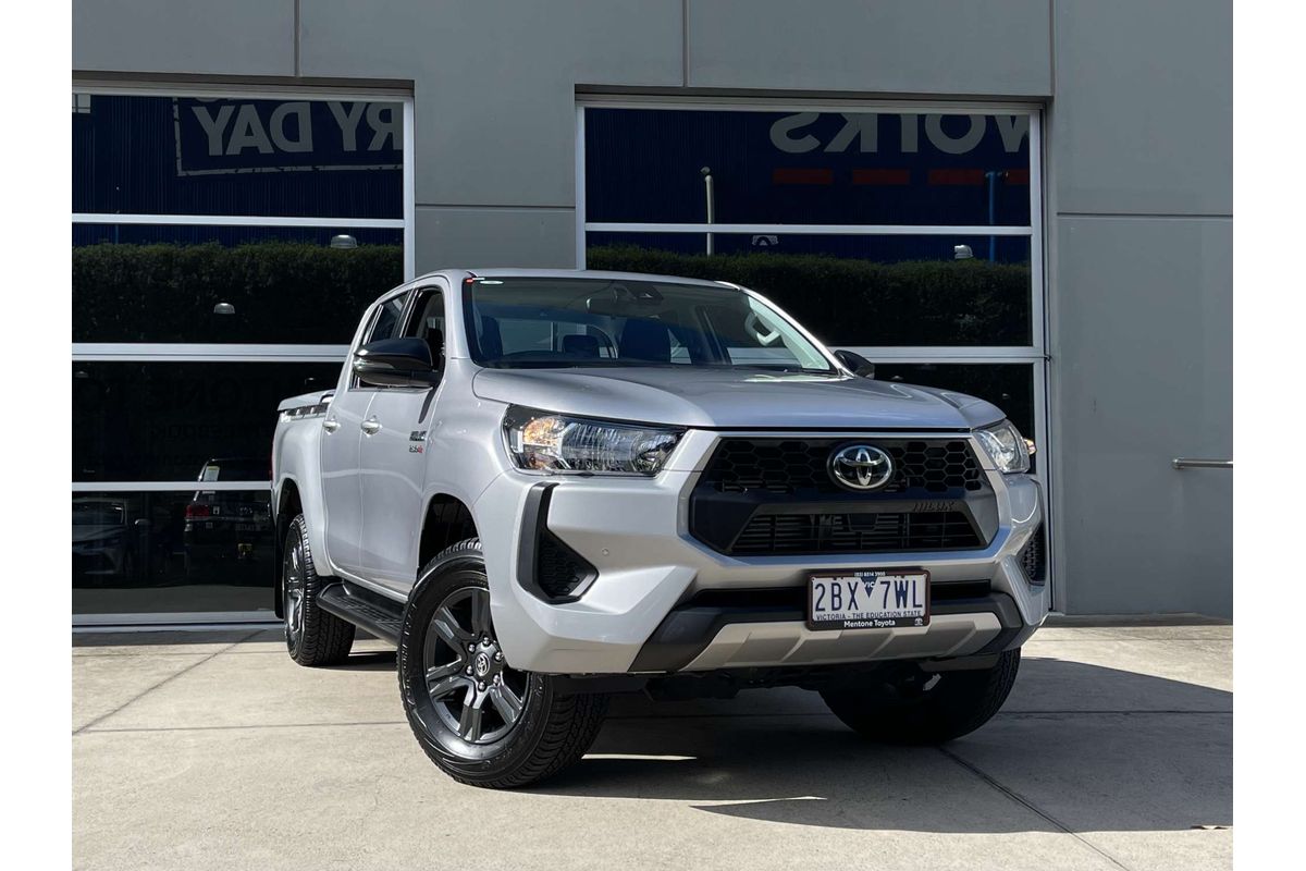 2025 Toyota Hilux SR GUN126R 4X4