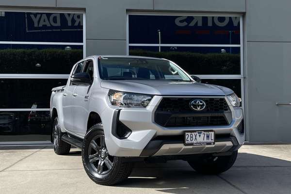 2025 Toyota Hilux SR GUN126R 4X4