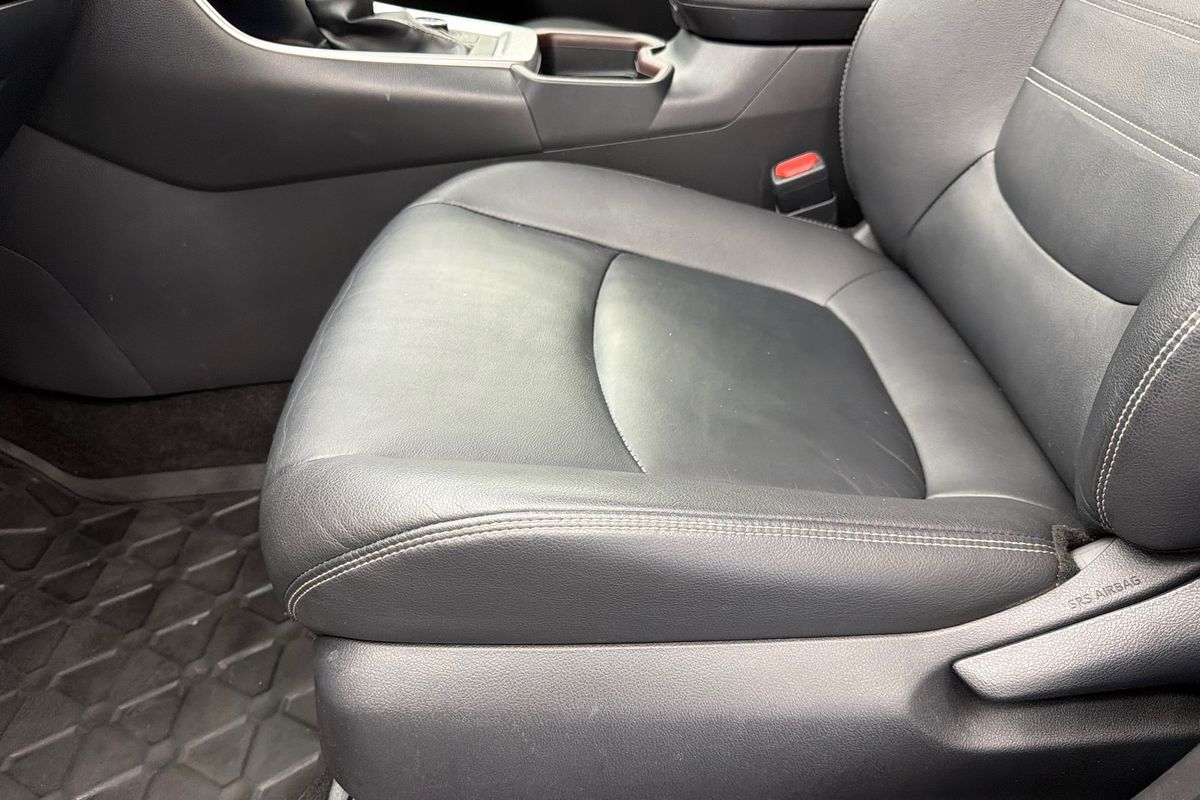 2019 Toyota RAV4 Cruiser AXAH54R