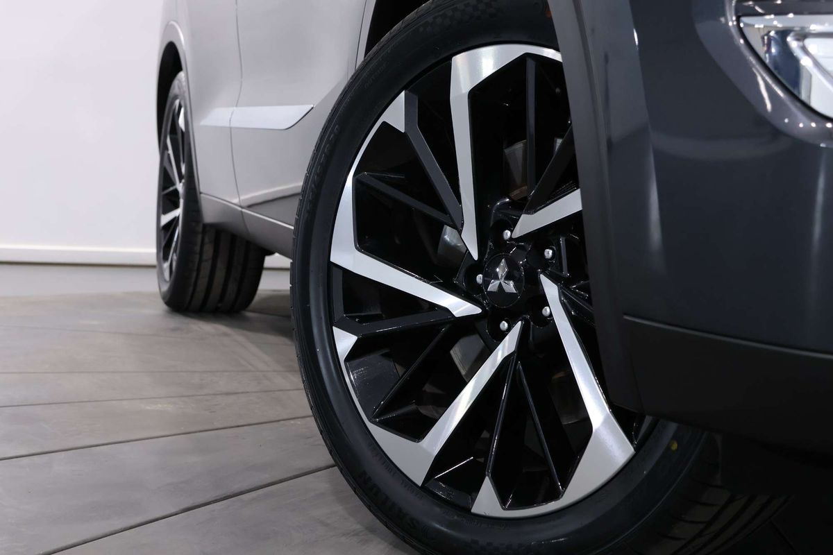 2023 Mitsubishi Outlander Aspire ZM