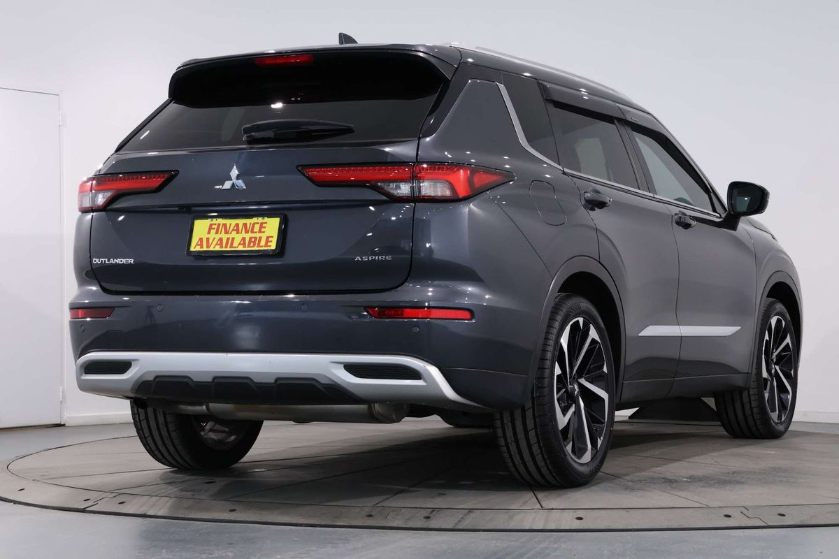 2023 Mitsubishi Outlander Aspire ZM