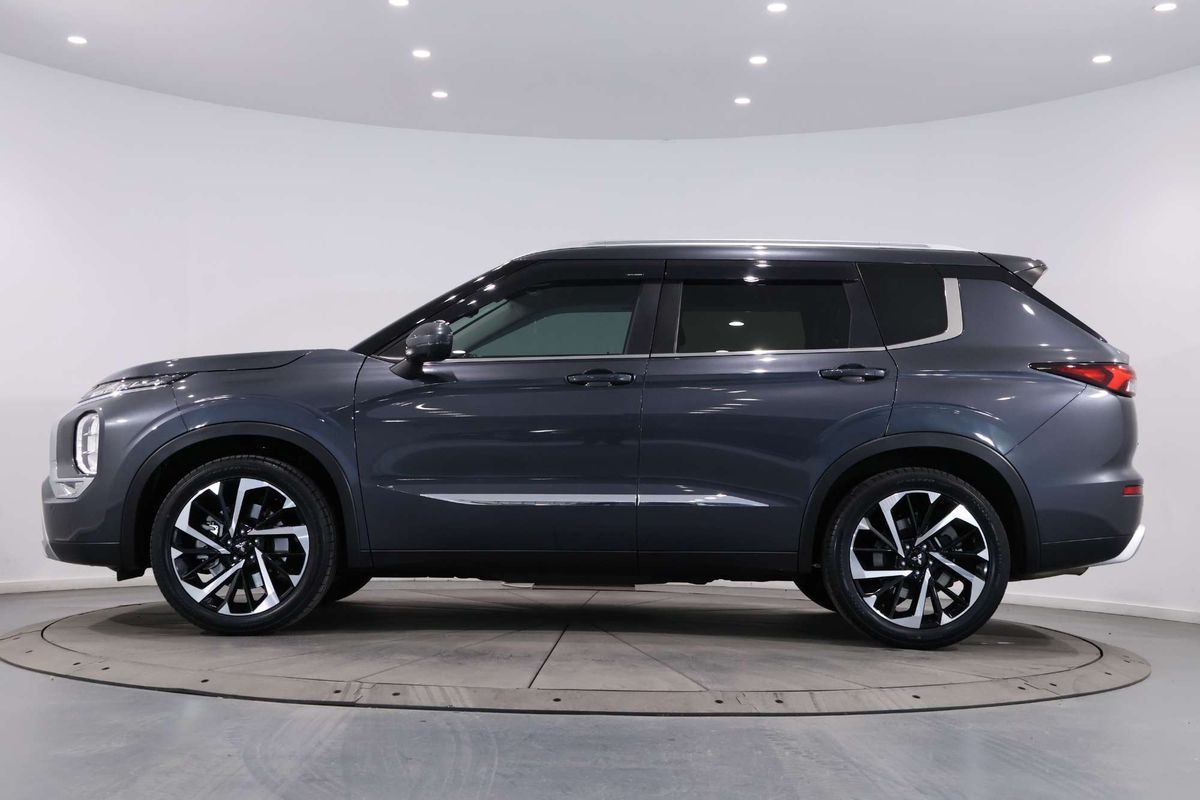 2023 Mitsubishi Outlander Aspire ZM