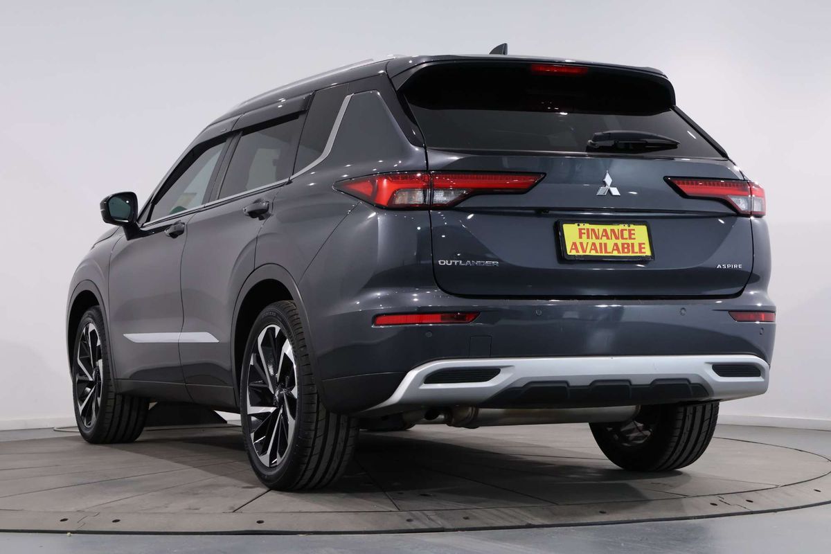 2023 Mitsubishi Outlander Aspire ZM