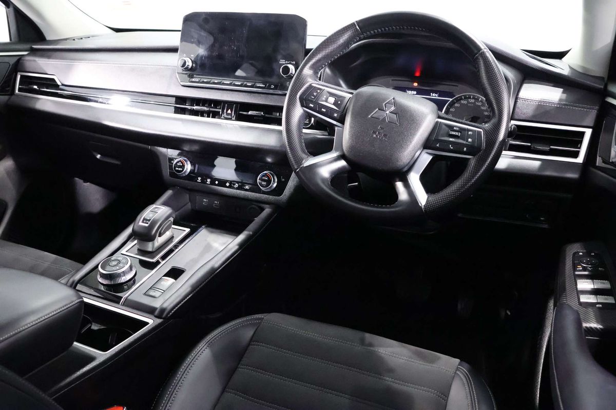 2023 Mitsubishi Outlander Aspire ZM