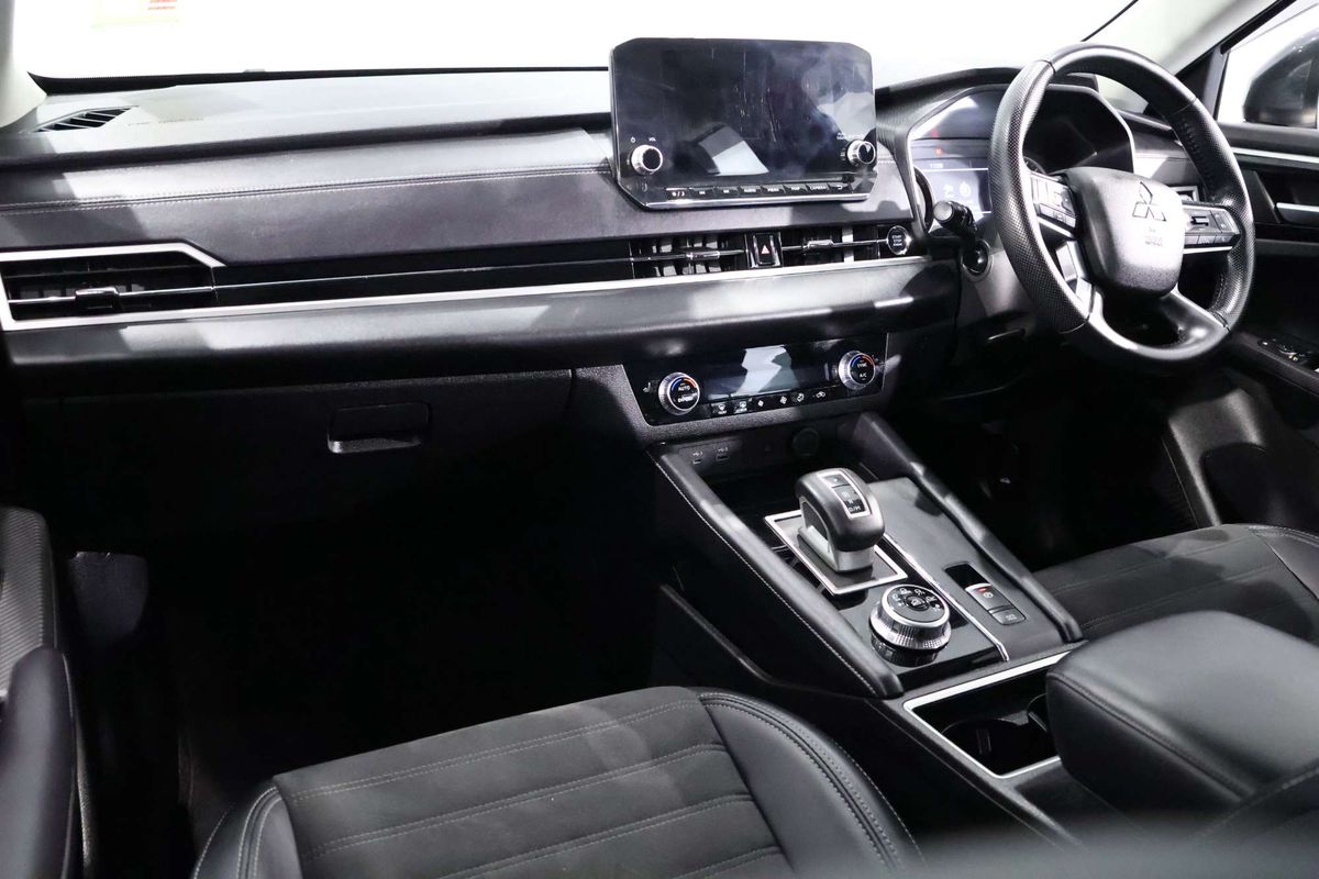 2023 Mitsubishi Outlander Aspire ZM
