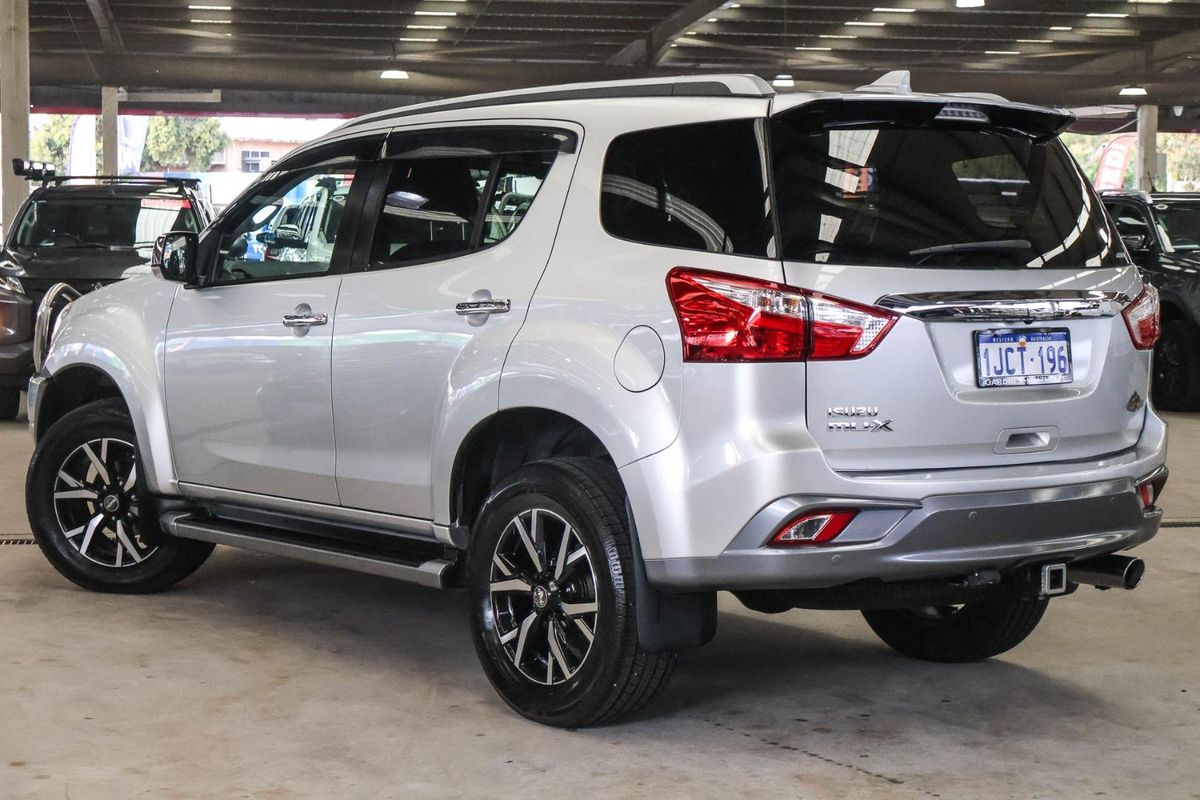 2020 Isuzu MU-X LS-T