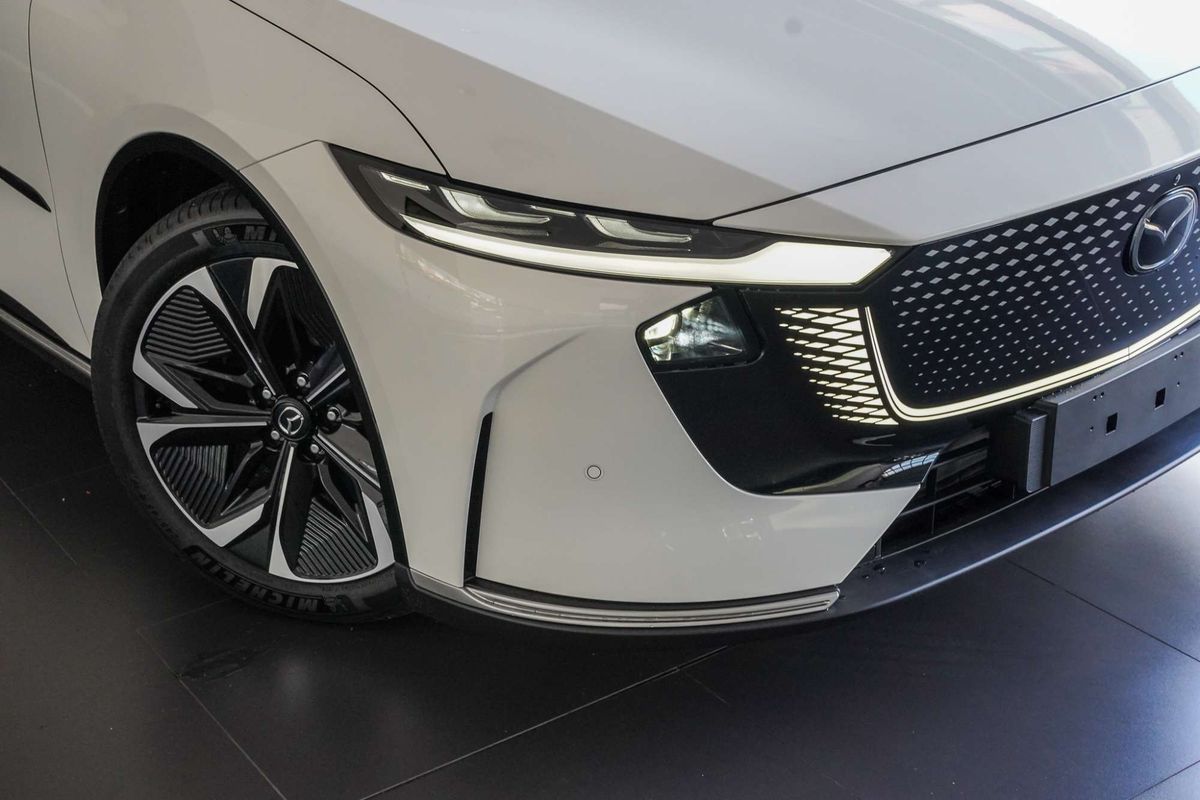 2026 Mazda 6e E35 Atenza