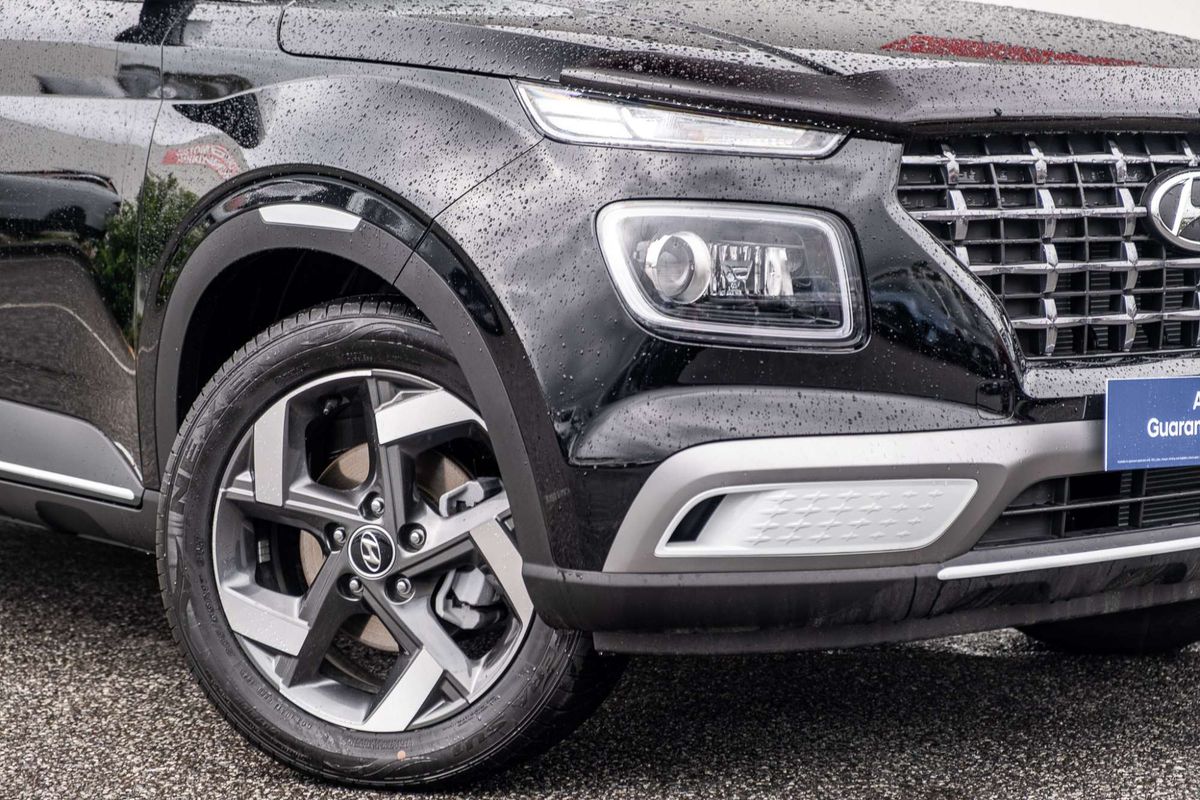 2026 Hyundai Venue Elite QX.V5