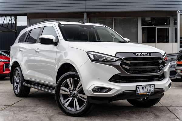 2022 Isuzu MU-X LS-T