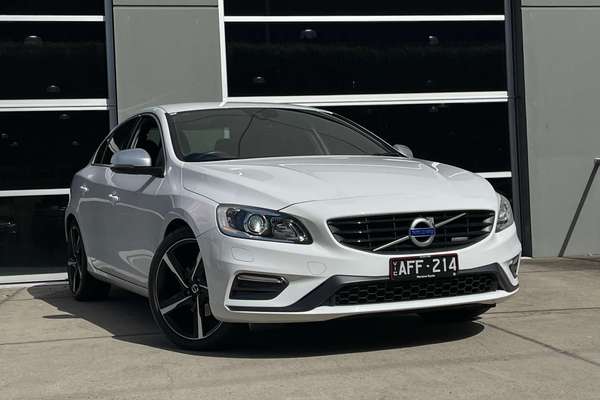 2015 Volvo S60 T5 R-DESIGN F MY16