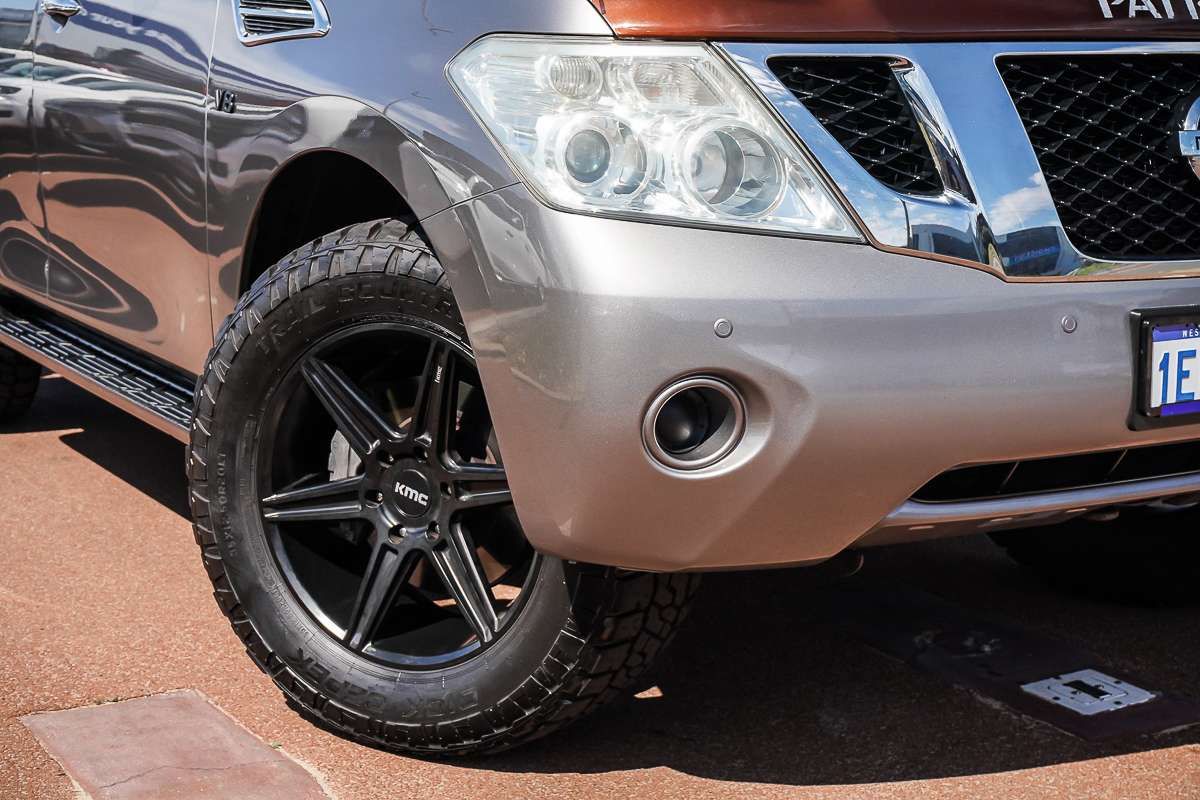 2013 Nissan Patrol ST-L Y62