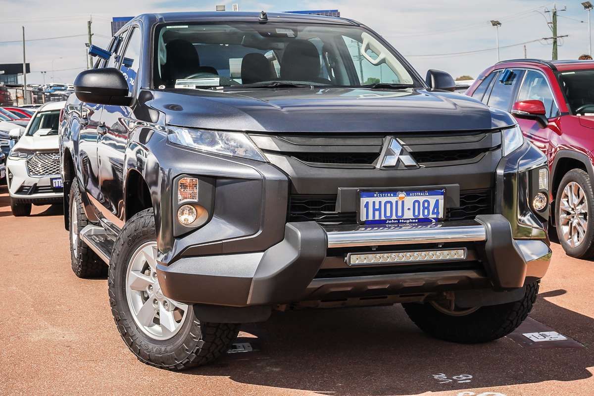 2022 Mitsubishi Triton GLX+ MR 4X4