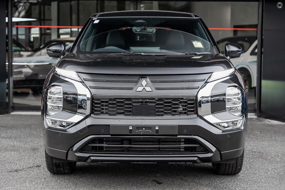 2026 Mitsubishi Outlander Black Edition ZM