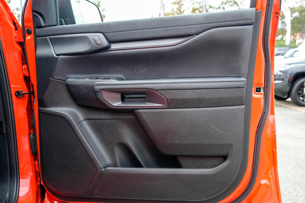 2025 Ford Ranger Raptor 4X4 3.0L thumb-15