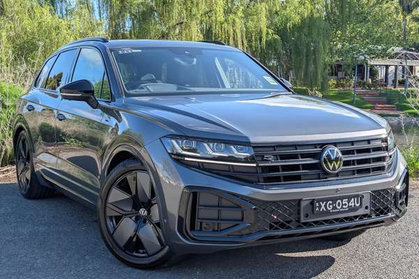 2026 Volkswagen Touareg 210TDI Wolfsburg Edition RC