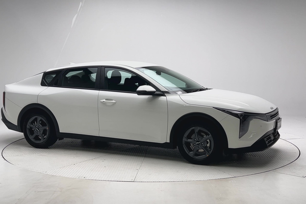 2025 Kia K4 S CL4m thumb-3