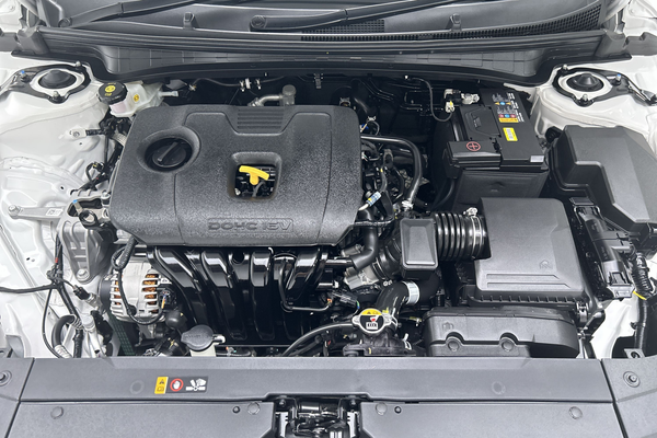 2025 Kia K4 S CL4m thumb-10