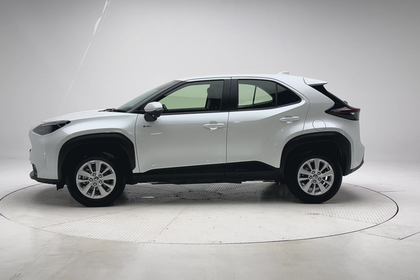 2025 Toyota Yaris Cross GX MXPJ10R thumb-6