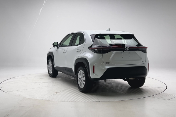 2025 Toyota Yaris Cross GX MXPJ10R thumb-8