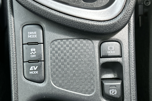 2025 Toyota Yaris Cross GX MXPJ10R thumb-16