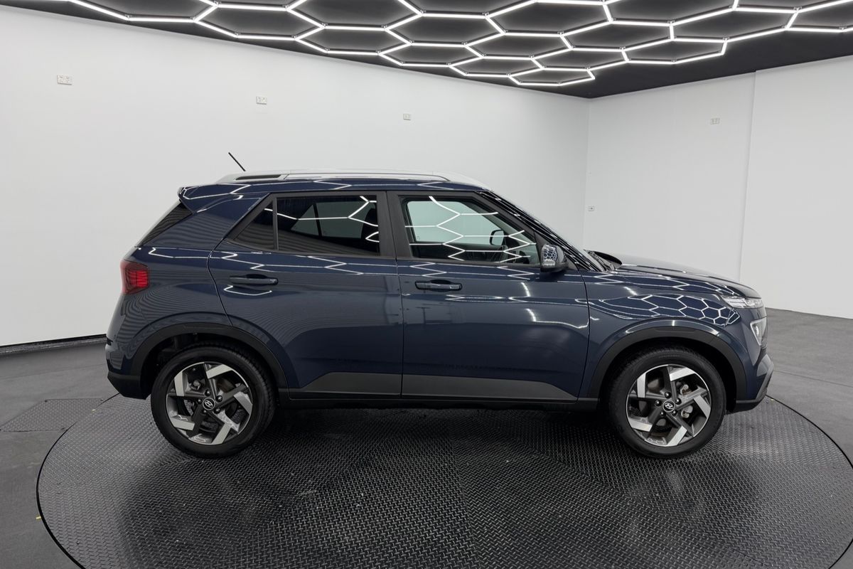 2025 Hyundai Venue Elite QX.V5