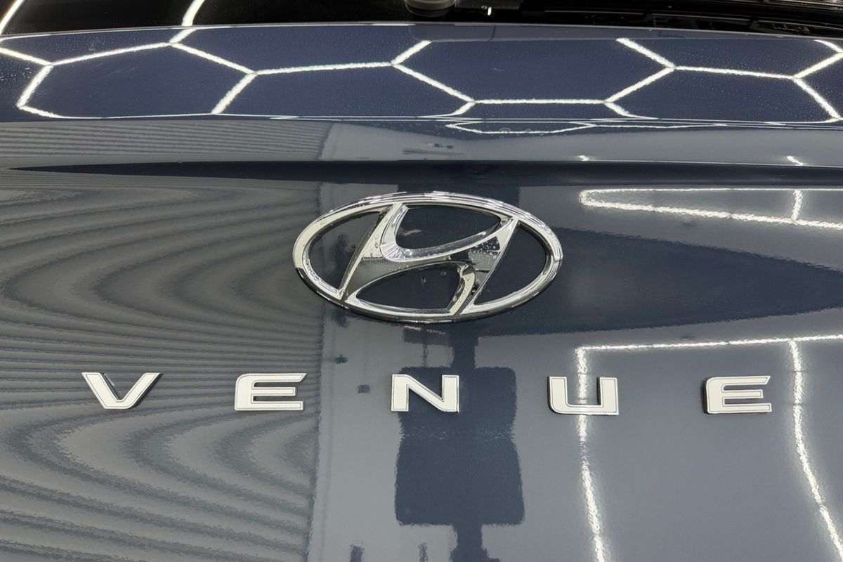 2025 Hyundai Venue Elite QX.V5