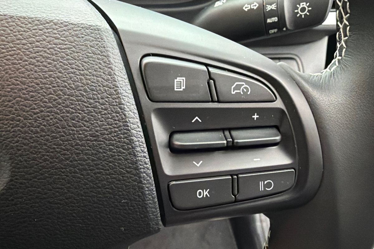 2025 Hyundai Venue Elite QX.V5