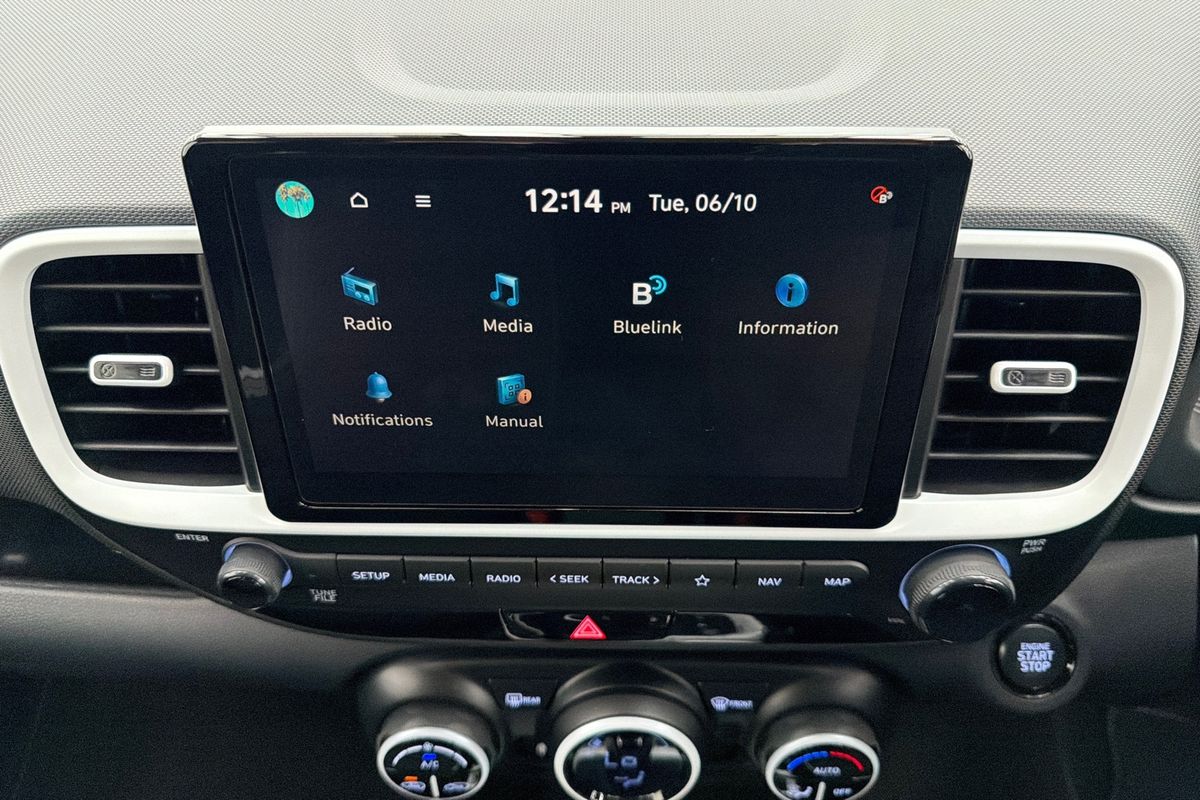2025 Hyundai Venue Elite QX.V5